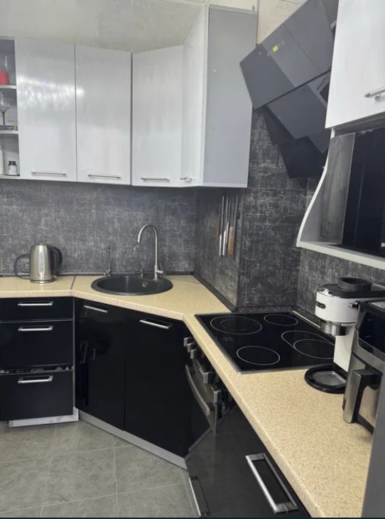 продажа трехкомнатной квартиры номер A-173823 в Киевском районе, фото номер 10